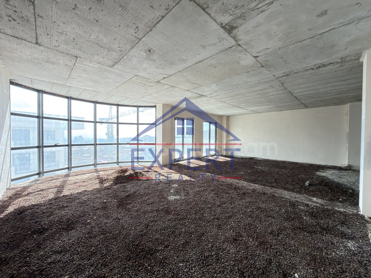 4 Սենյականոց Բնակարան Նորակառույցում, 208քմ, 4/8 հարկ, Զրոյական Վիճակում