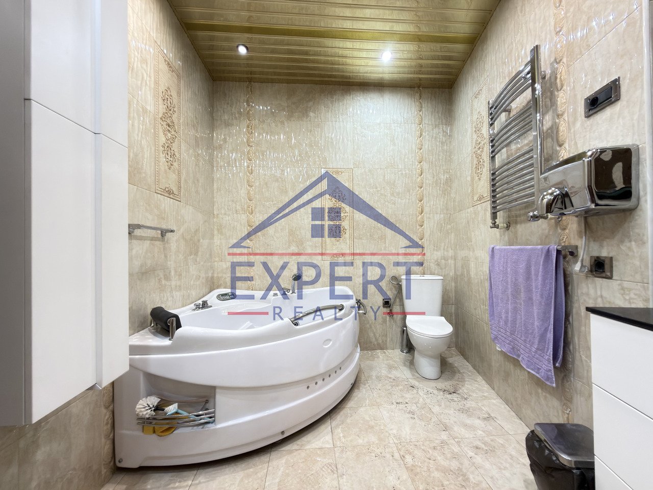 3 Սենյականոց Բնակարան Քարե Շենքում, 165քմ, 2/4 հարկ, Կապիտալ Վերանորոգված, Կահավորված, Արևկող