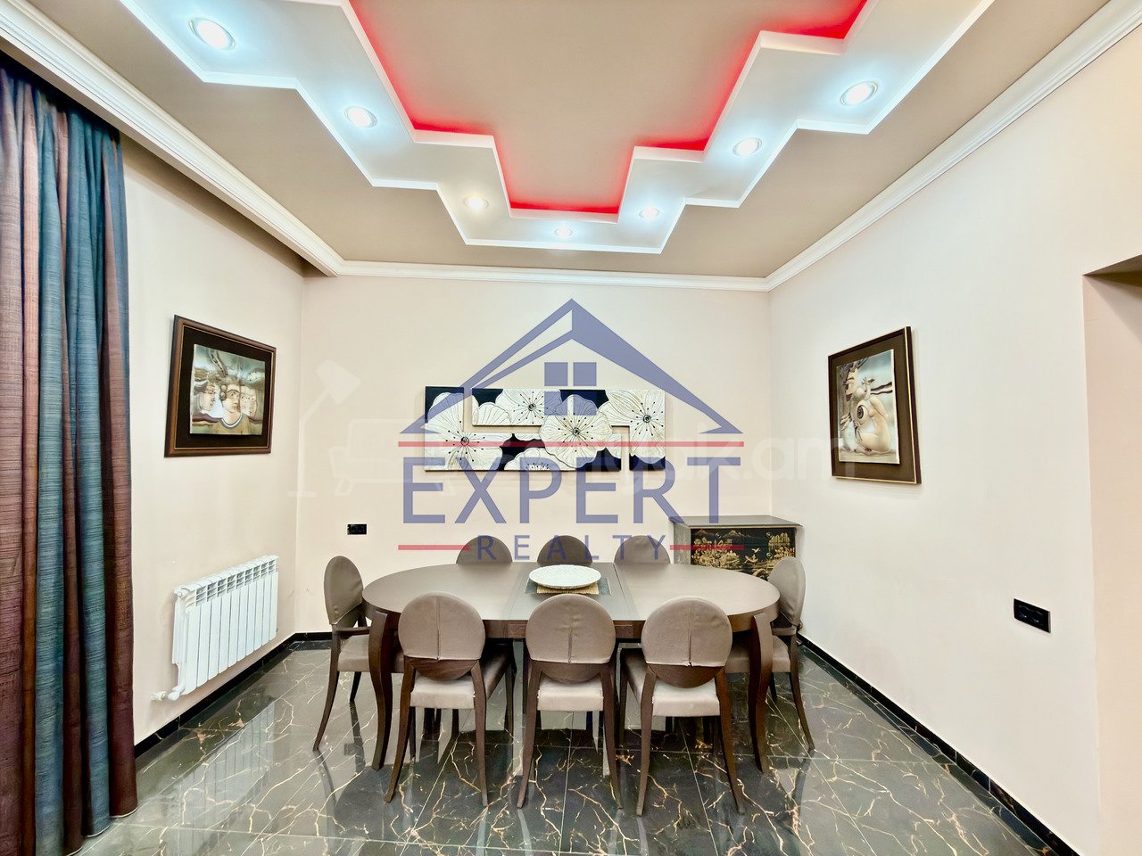 3 Սենյականոց Բնակարան Քարե Շենքում, 165քմ, 2/4 հարկ, Կապիտալ Վերանորոգված, Կահավորված, Արևկող