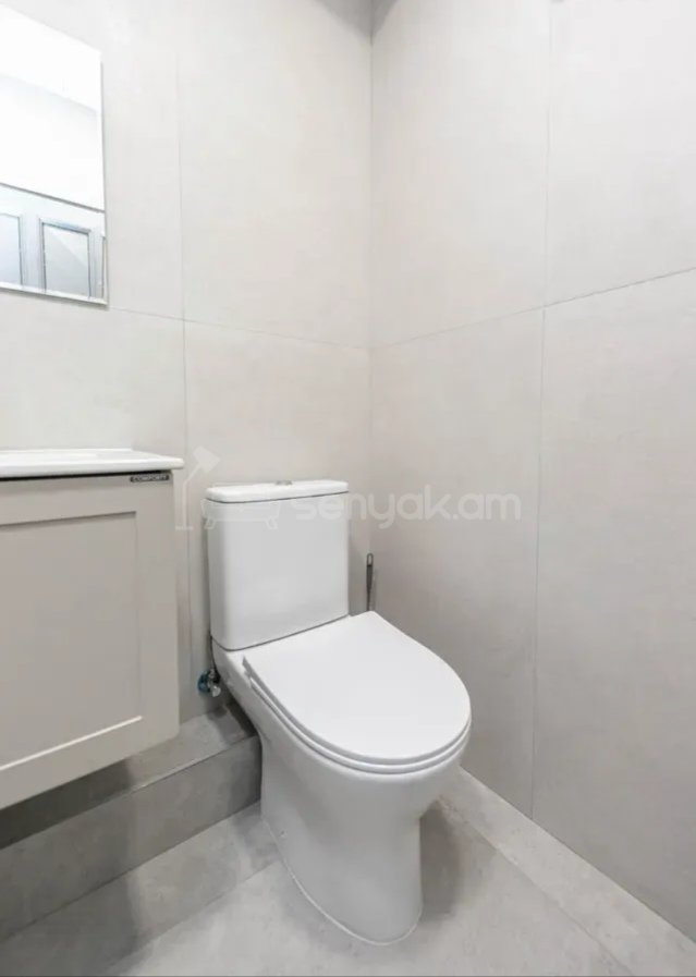 2 Սենյականոց Բնակարան, 45քմ, 4/9 հարկ, Նորմալ Վիճակում, Կահավորված