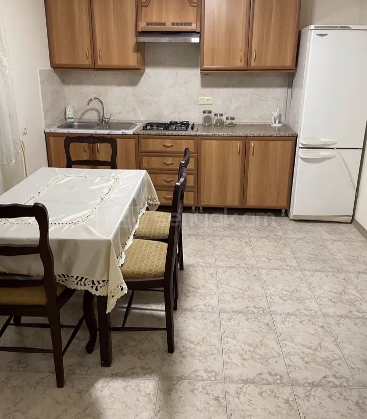 2 Սենյականոց Բնակարան Քարե Շենքում, 50քմ, 1/1 հարկ, Կապիտալ Վերանորոգված, Կահավորված