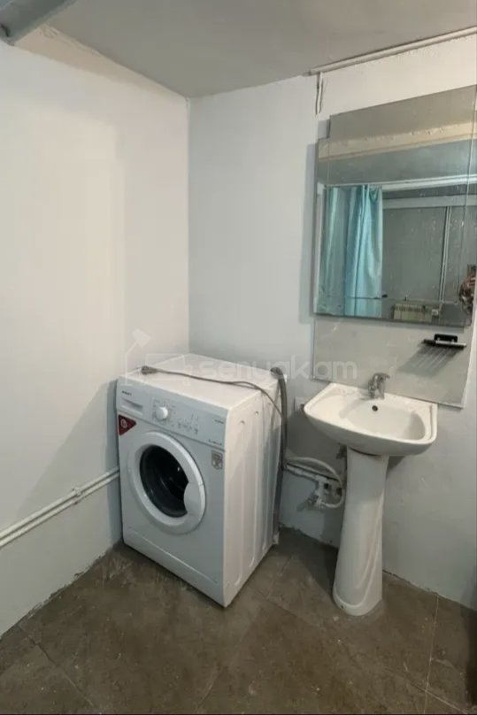 2 Սենյականոց Բնակարան Քարե Շենքում, 40քմ, 1/1 հարկ, Կապիտալ Վերանորոգված, Կահավորված