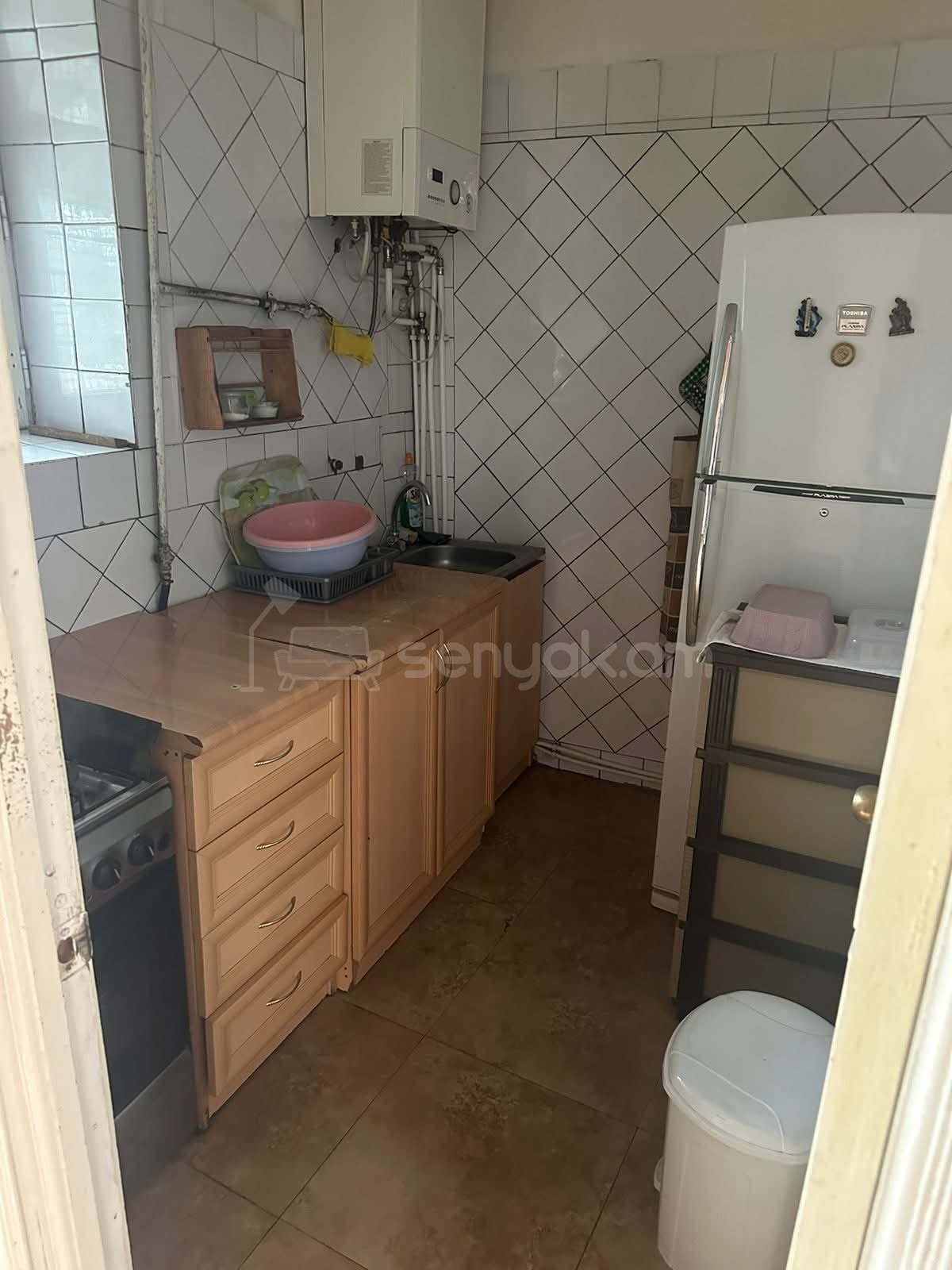 3 Սենյականոց Բնակարան Քարե Շենքում, 68քմ, 1/1 հարկ, Կապիտալ Վերանորոգված, Կահավորված