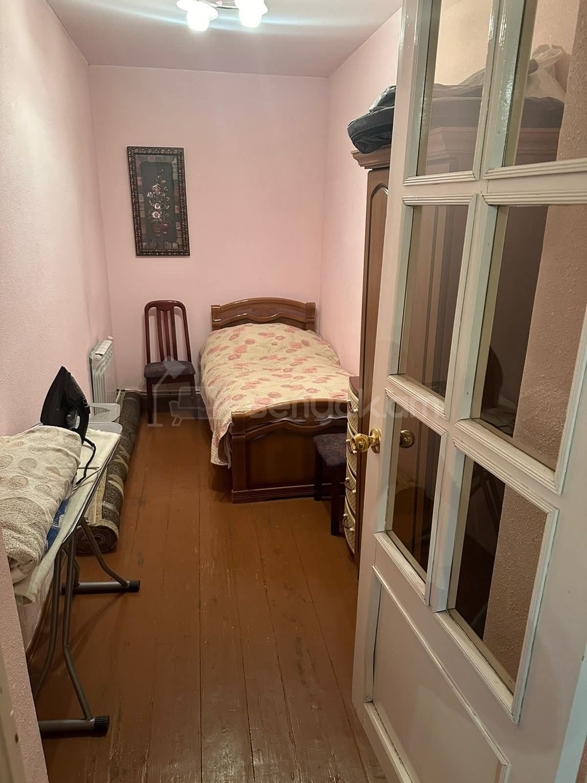 3 Սենյականոց Բնակարան Քարե Շենքում, 68քմ, 1/1 հարկ, Կապիտալ Վերանորոգված, Կահավորված