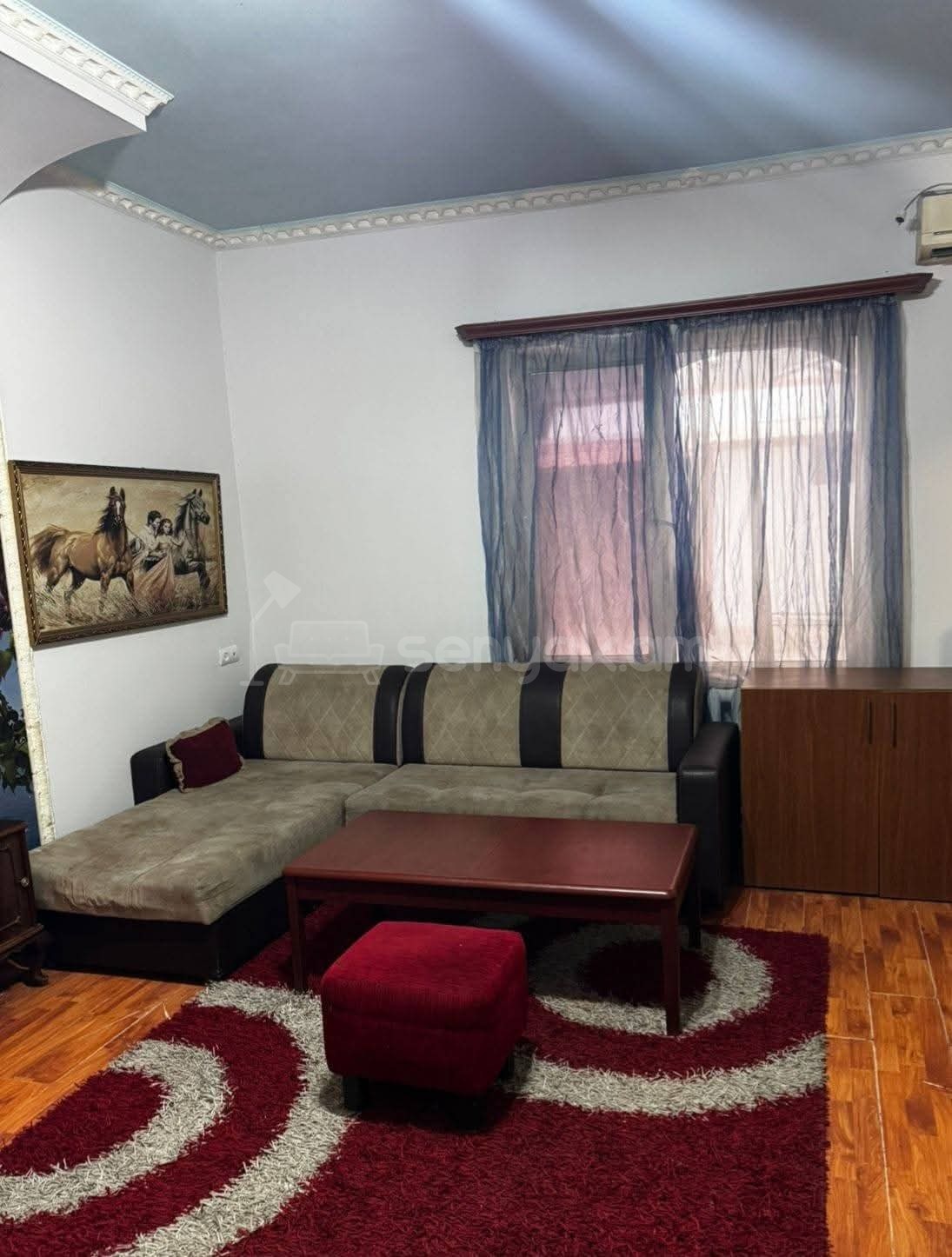 1 Սենյականոց Բնակարան Քարե Շենքում, 40քմ, 1/1 հարկ, Կապիտալ Վերանորոգված, Կահավորված