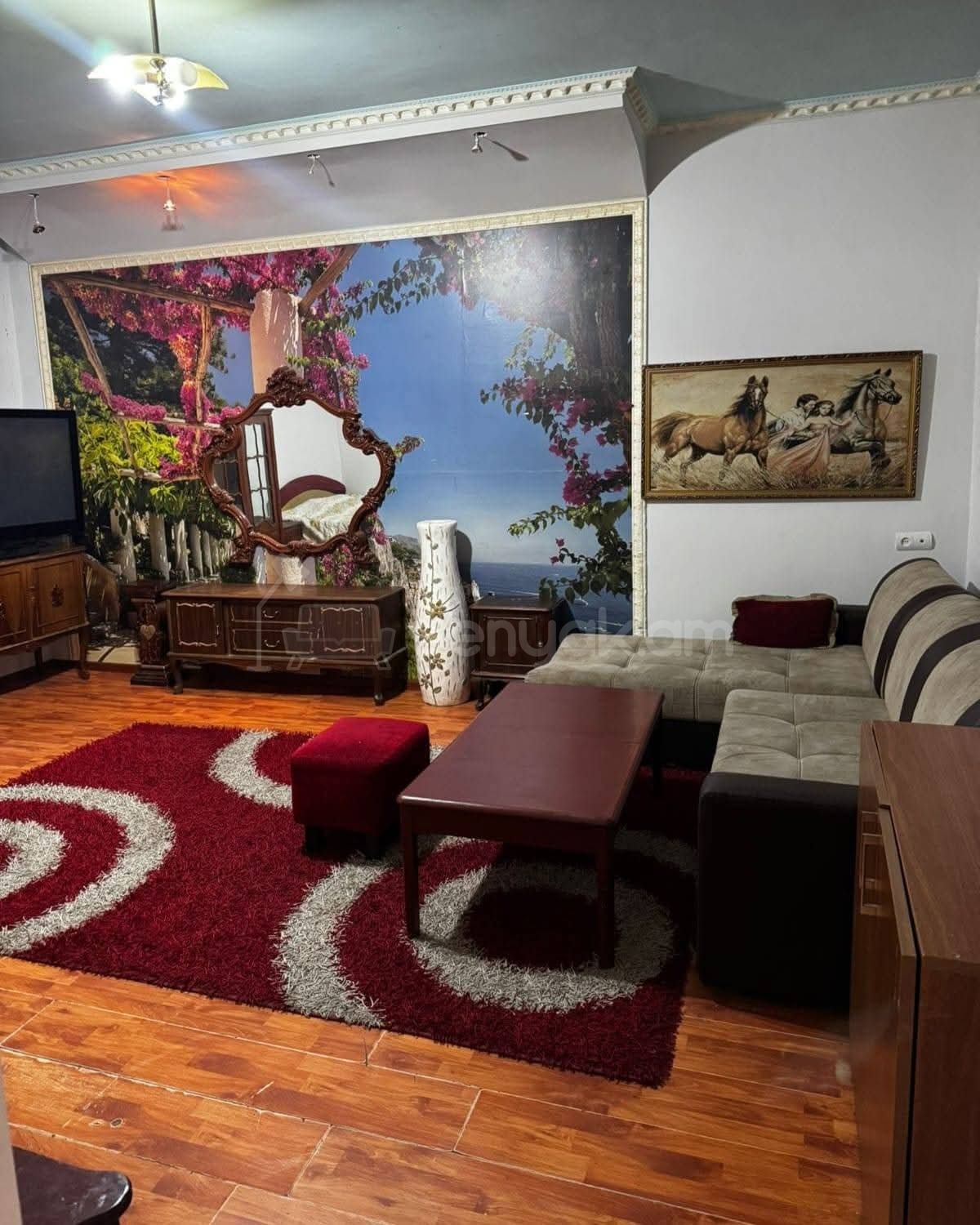 1 Սենյականոց Բնակարան Քարե Շենքում, 40քմ, 1/1 հարկ, Կապիտալ Վերանորոգված, Կահավորված