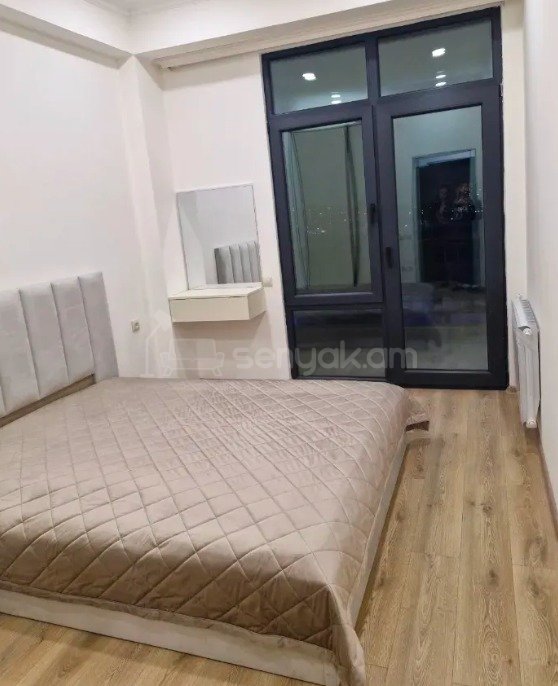 2 Սենյականոց Բնակարան Նորակառույցում, 52քմ, 11/16 հարկ, Կապիտալ Վերանորոգված, Կահավորված, Արևկող