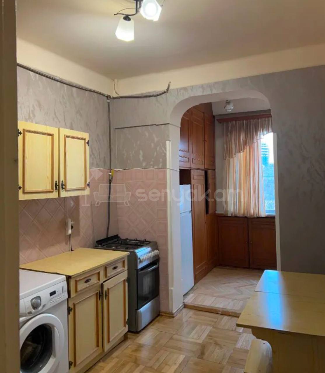 3 Սենյականոց Բնակարան Քարե Շենքում, 74քմ, 4/5 հարկ, Կոսմետիկ Վերանորոգված, Կահավորված