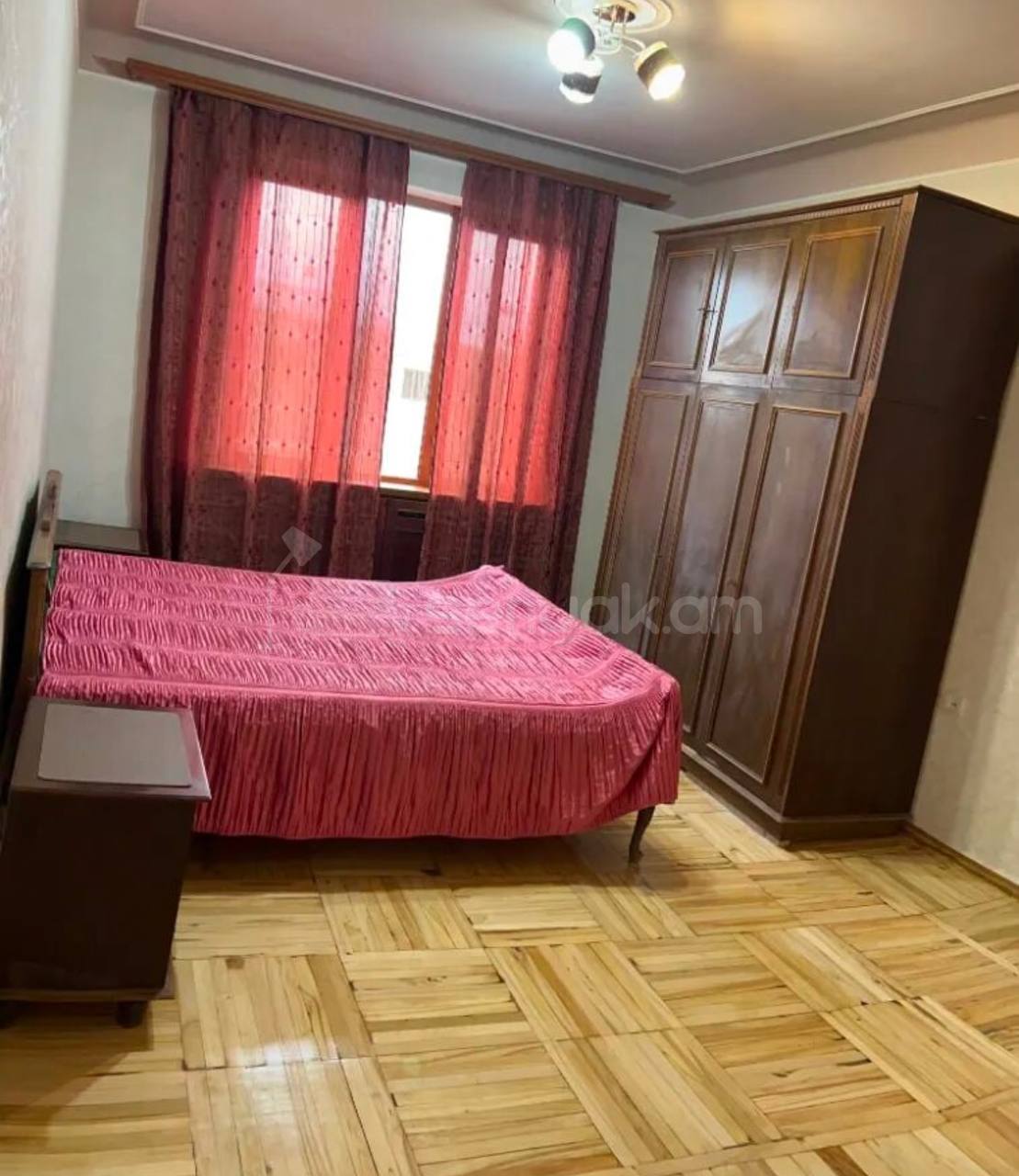 3 Սենյականոց Բնակարան Քարե Շենքում, 74քմ, 4/5 հարկ, Կոսմետիկ Վերանորոգված, Կահավորված