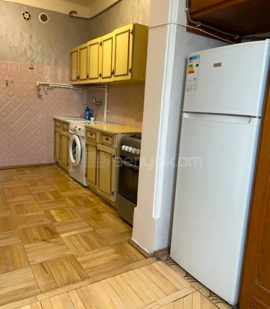 3 Սենյականոց Բնակարան Քարե Շենքում, 74քմ, 4/5 հարկ, Կոսմետիկ Վերանորոգված, Կահավորված