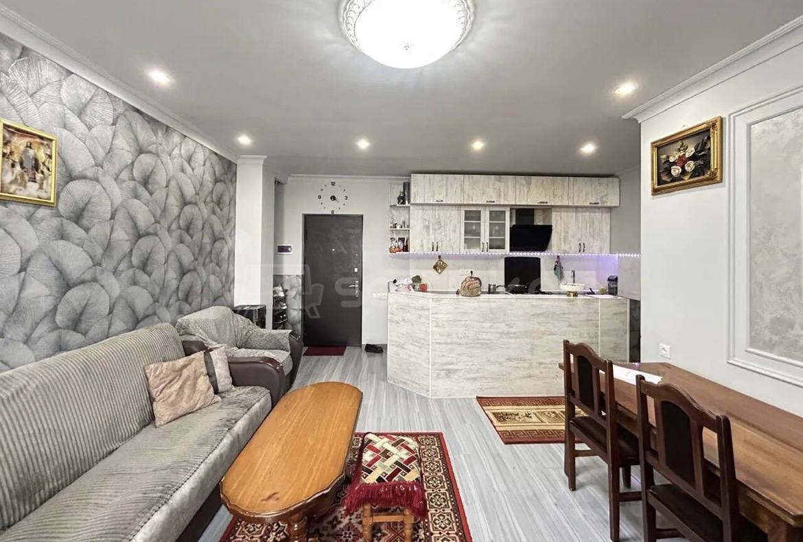 3 Սենյականոց Բնակարան Քարե Շենքում, 53քմ, 6/7 հարկ, Կապիտալ Վերանորոգված