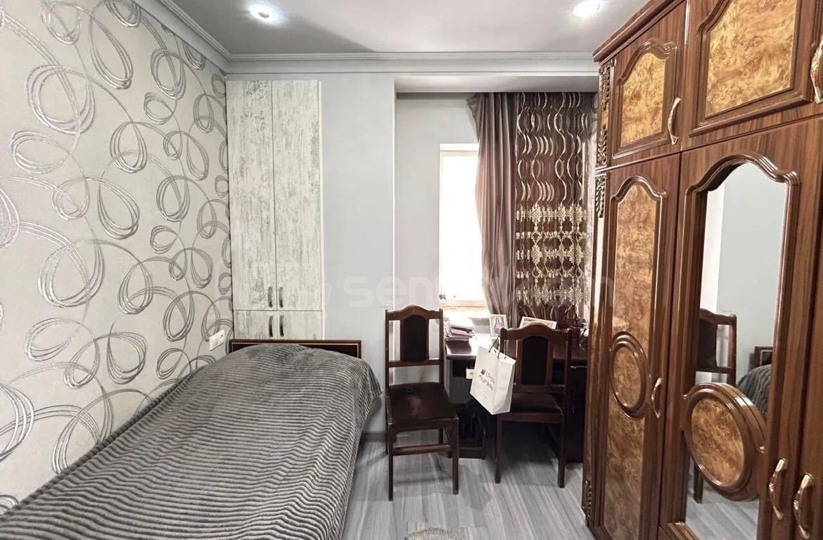 3 Սենյականոց Բնակարան Քարե Շենքում, 53քմ, 6/7 հարկ, Կապիտալ Վերանորոգված