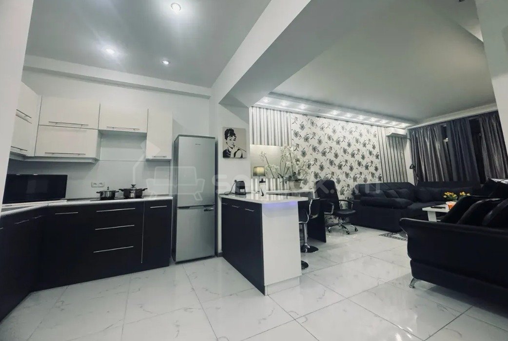 2 Սենյականոց Բնակարան Նորակառույցում, 70քմ, 9/22 հարկ, Դիզայներական Վերանորոգված, Կահավորված, Արևկող