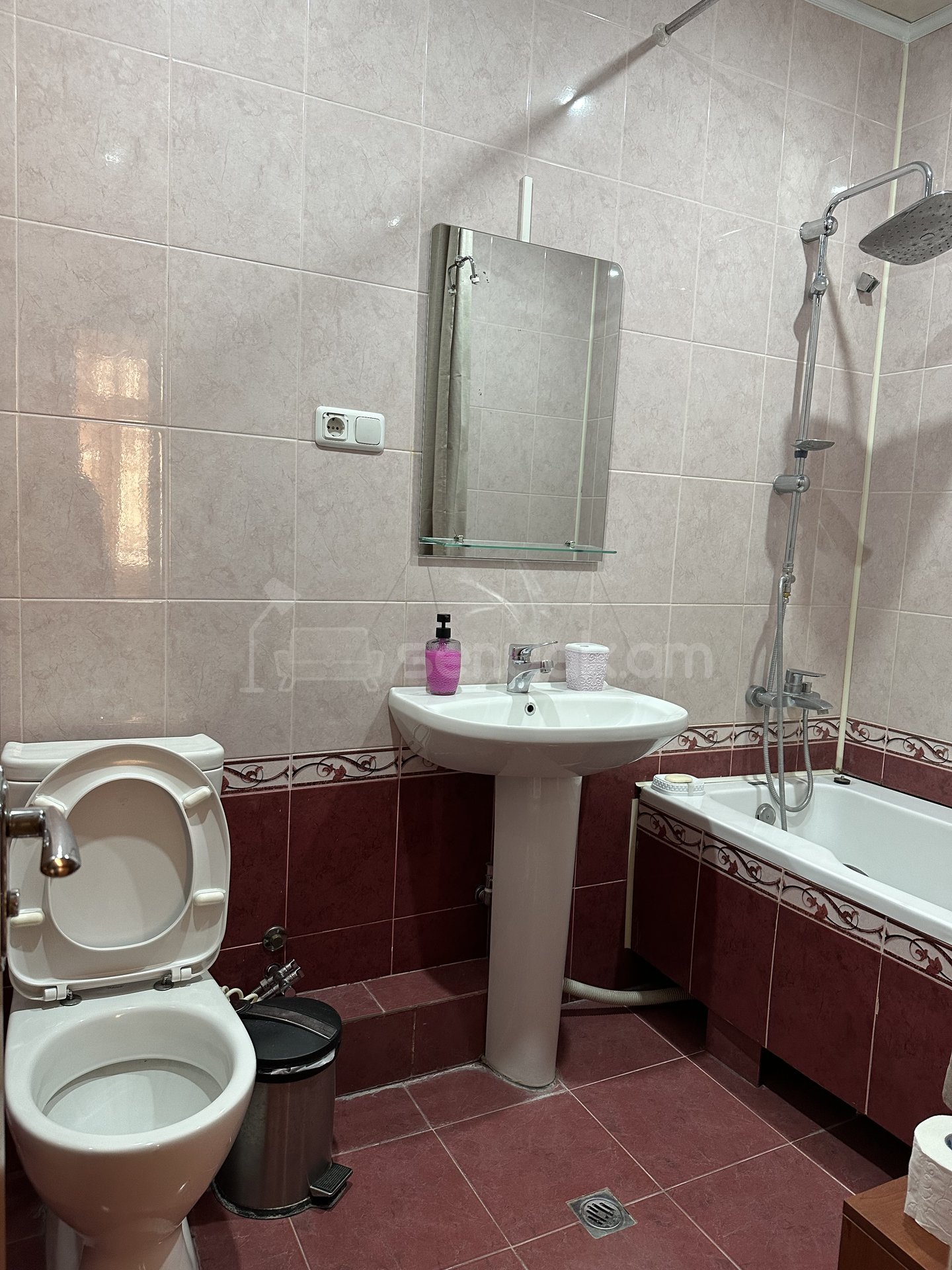 4 Սենյականոց Բնակարան Նորակառույցում, 162քմ, 3/7 հարկ, Կապիտալ Վերանորոգված