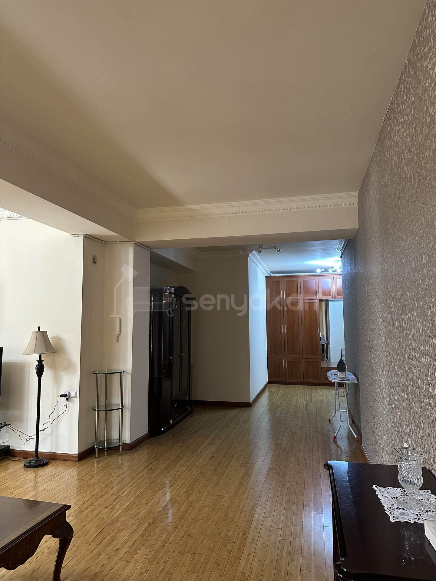 4 Սենյականոց Բնակարան Նորակառույցում, 162քմ, 3/7 հարկ, Կապիտալ Վերանորոգված