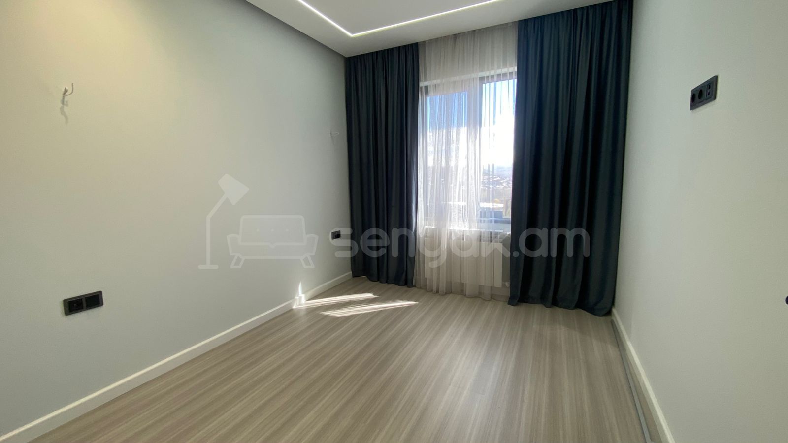 2 Սենյականոց Բնակարան, 44քմ, 9/9 հարկ, Դիզայներական Վերանորոգված