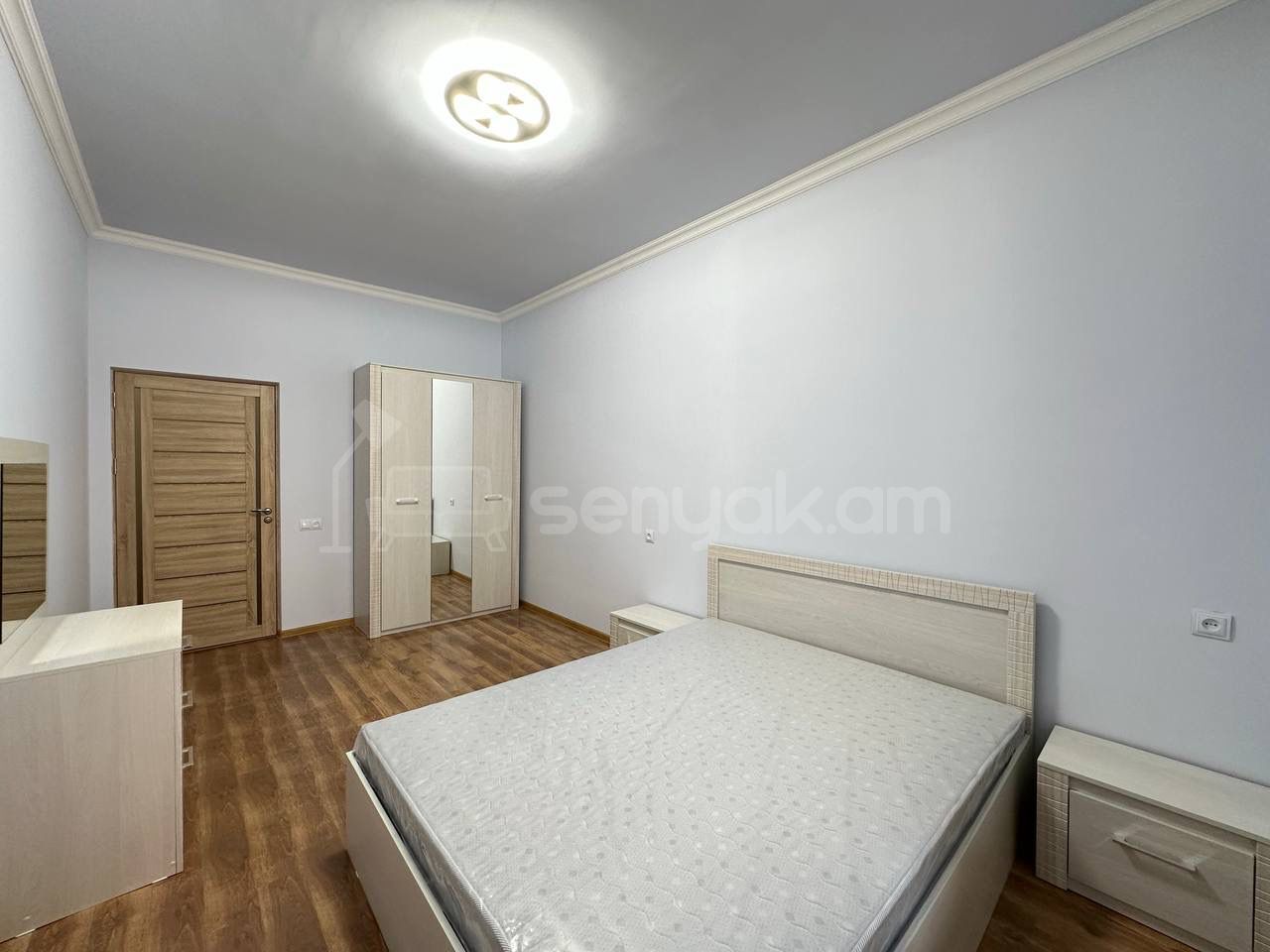 4 Սենյականոց Բնակարան, 123քմ, 4/15 հարկ, Դիզայներական Վերանորոգված, Կահավորված, Արևկող