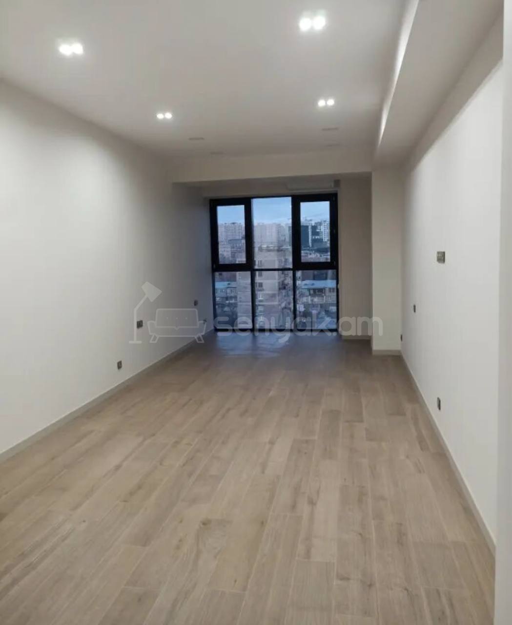 1 Սենյականոց Բնակարան, 43քմ, 10/20 հարկ, Կապիտալ Վերանորոգված