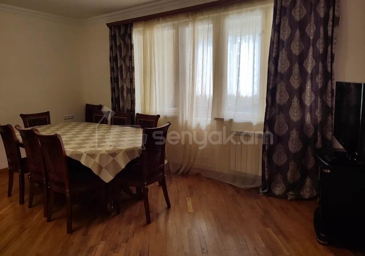 4 Սենյականոց Բնակարան, 90քմ, 12/16 հարկ, Կապիտալ Վերանորոգված