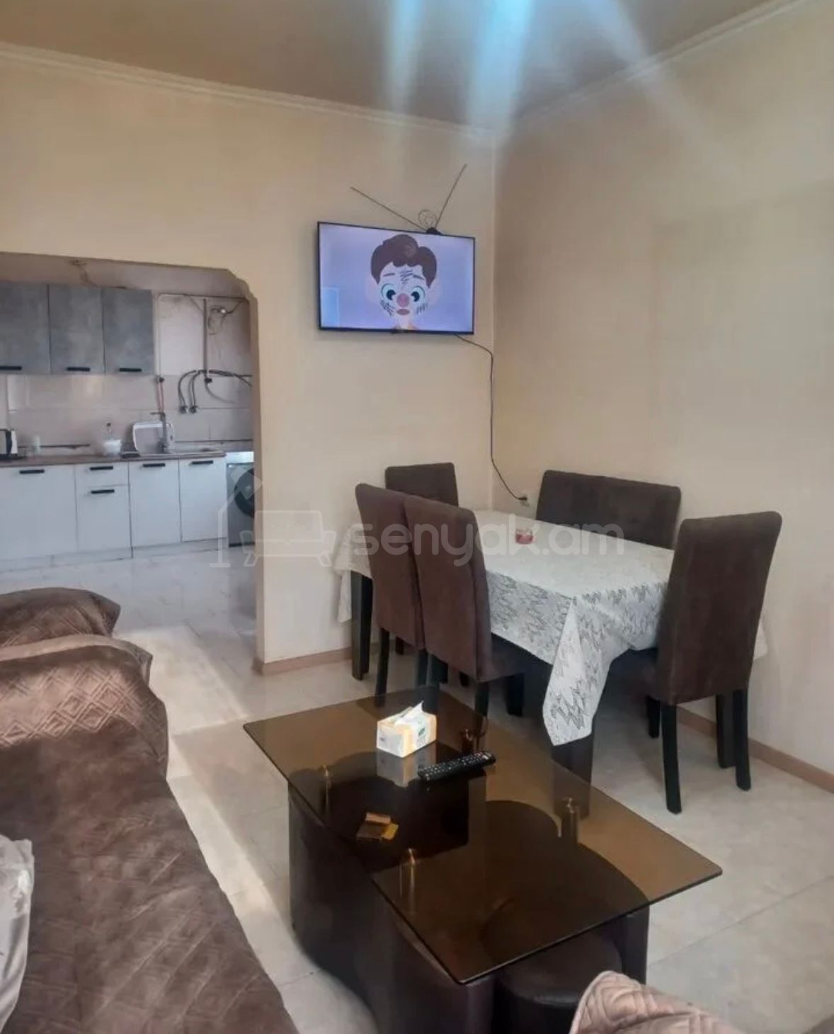 2 Սենյականոց Բնակարան Քարե Շենքում, 50քմ, 3/4 հարկ, Կապիտալ Վերանորոգված