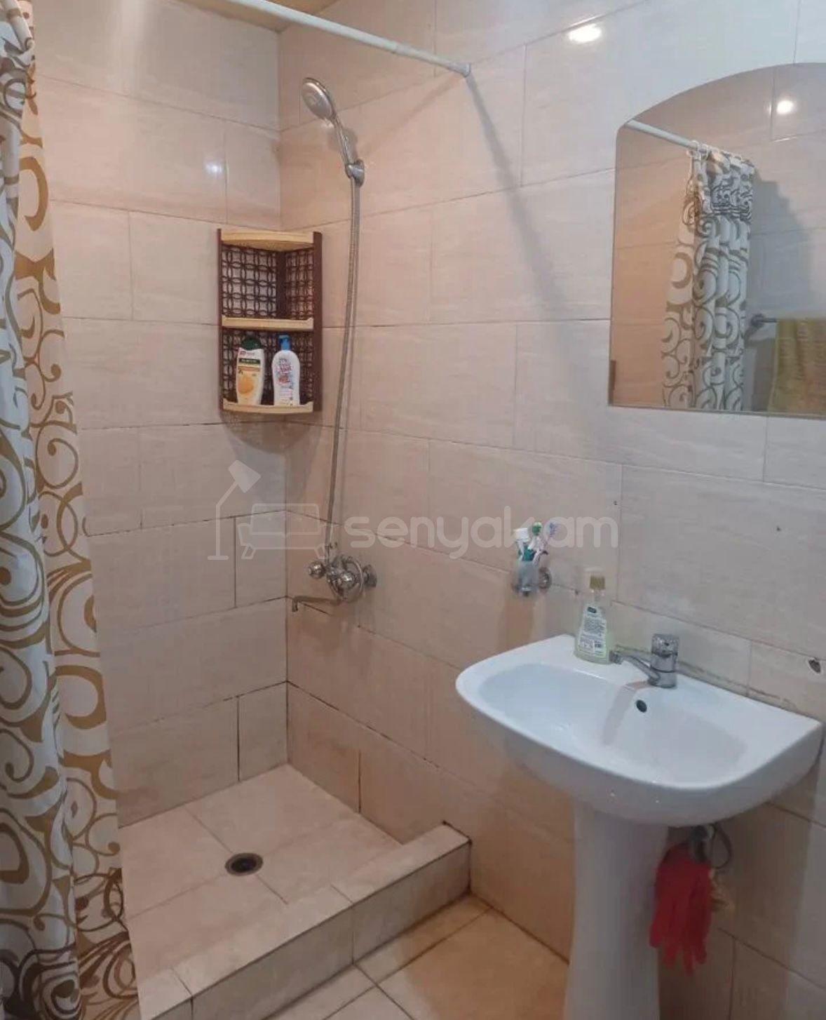 2 Սենյականոց Բնակարան Քարե Շենքում, 50քմ, 3/4 հարկ, Կապիտալ Վերանորոգված