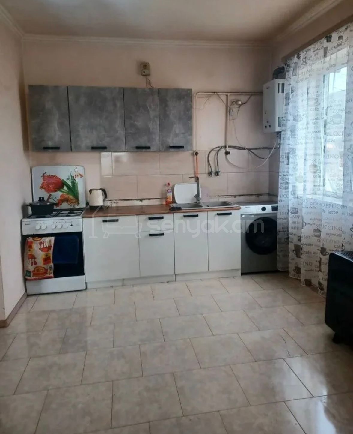 2 Սենյականոց Բնակարան Քարե Շենքում, 50քմ, 3/4 հարկ, Կապիտալ Վերանորոգված