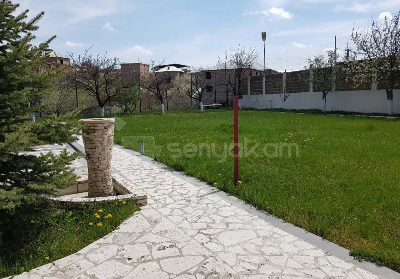 7 Սենյականոց Սեփական Տուն, 210քմ, Կապիտալ Վերանորոգված