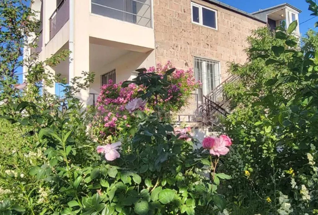 7 Սենյականոց Սեփական Տուն, 210քմ, Կապիտալ Վերանորոգված