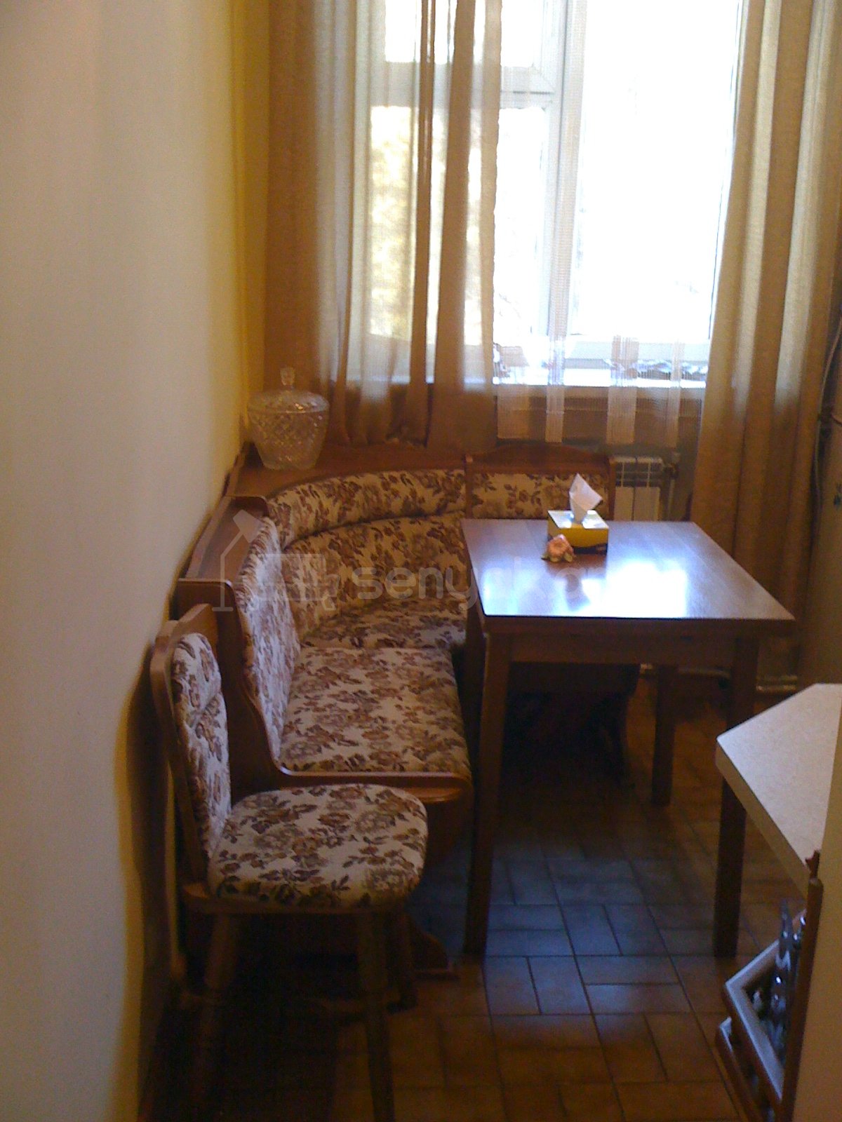 1 Սենյականոց Բնակարան Քարե Շենքում, 35քմ, 3/4 հարկ, Կապիտալ Վերանորոգված