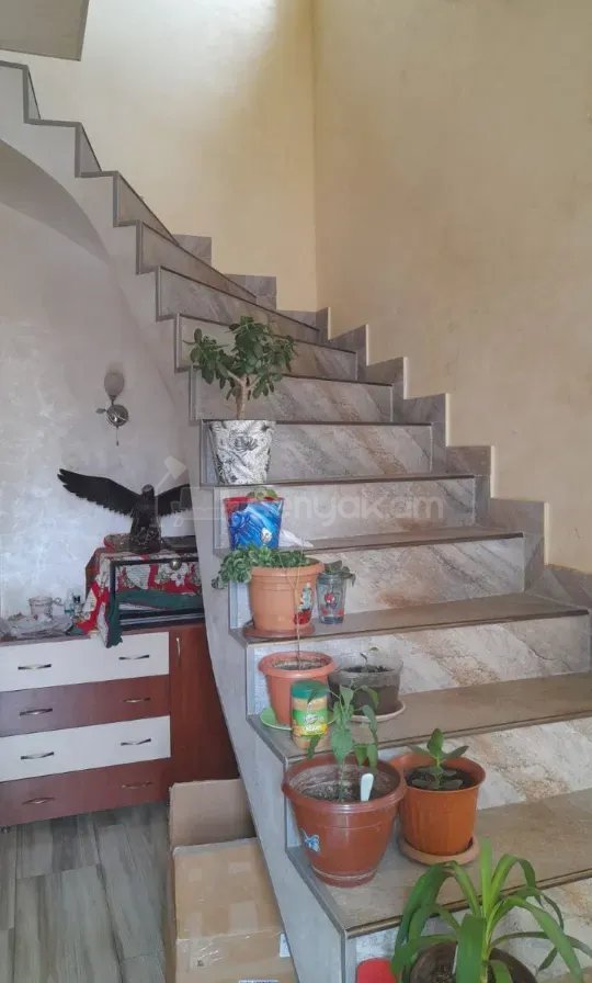 4 Սենյականոց Սեփական Տուն, 140քմ, Կապիտալ Վերանորոգված, Ավտոտնակով