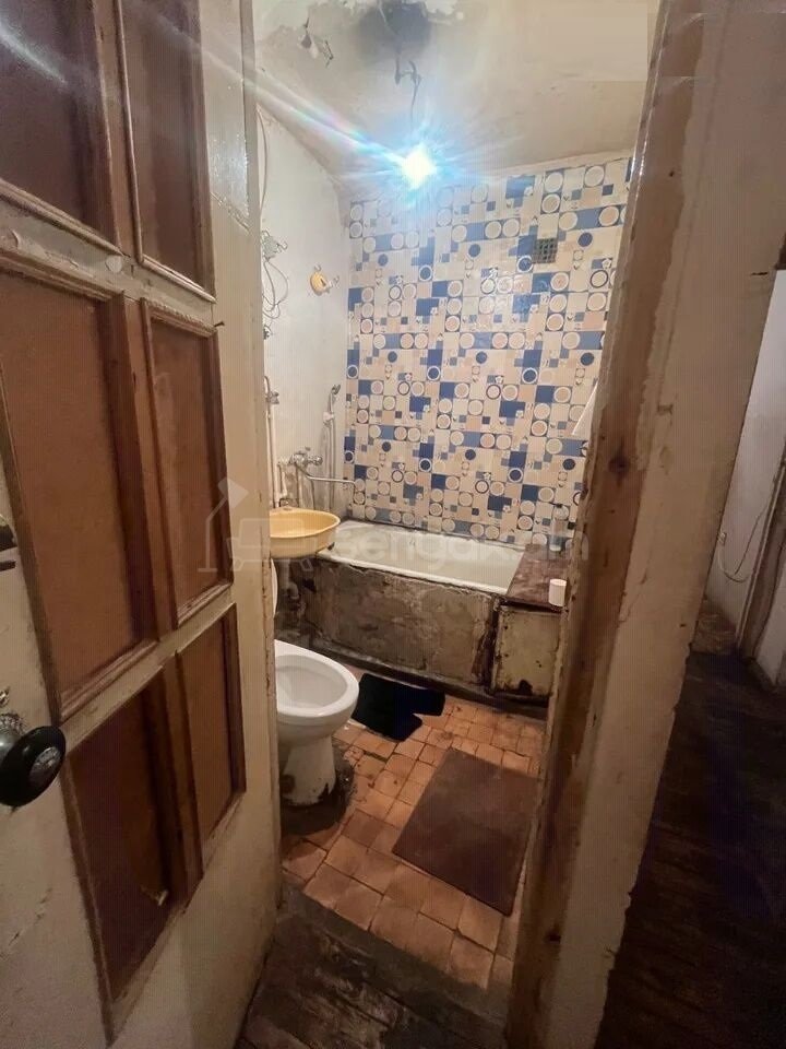 2 Սենյականոց Բնակարան, 50քմ, 3/5 հարկ, Պետական Վիճակում