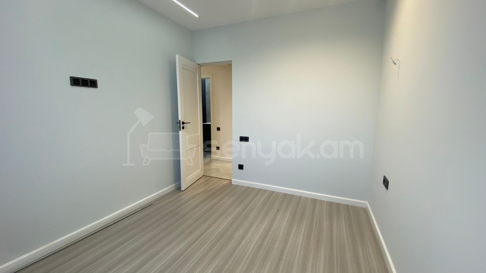 2 Սենյականոց Բնակարան, 44քմ, 9/9 հարկ, Կապիտալ Վերանորոգված