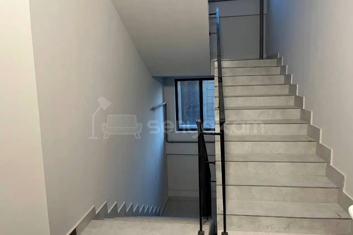 2 Սենյականոց Բնակարան, 71քմ, 2/5 հարկ, Զրոյական Վիճակում