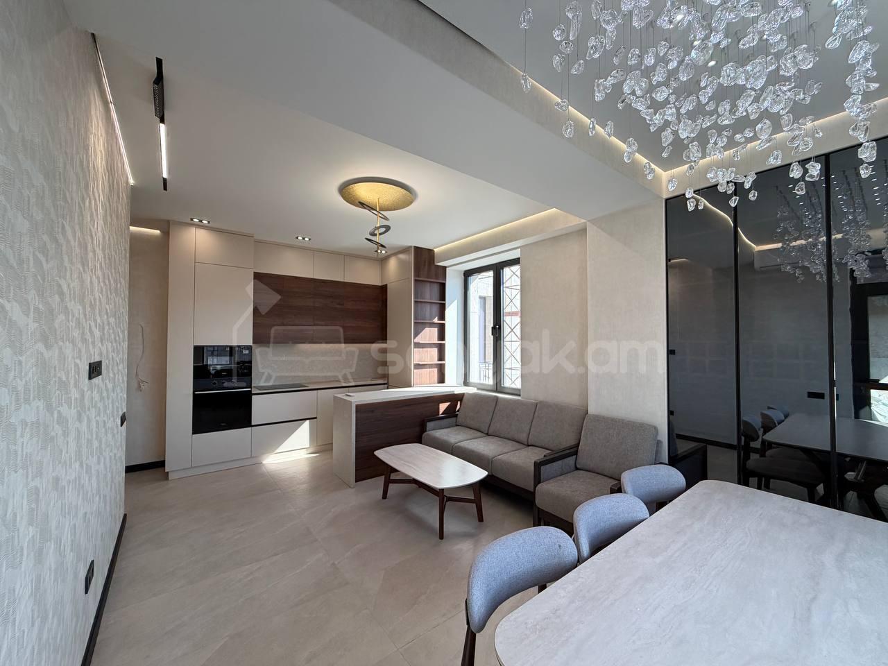 3 Սենյականոց Բնակարան Նորակառույցում, 61քմ, 18/20 հարկ, Դիզայներական Վերանորոգված