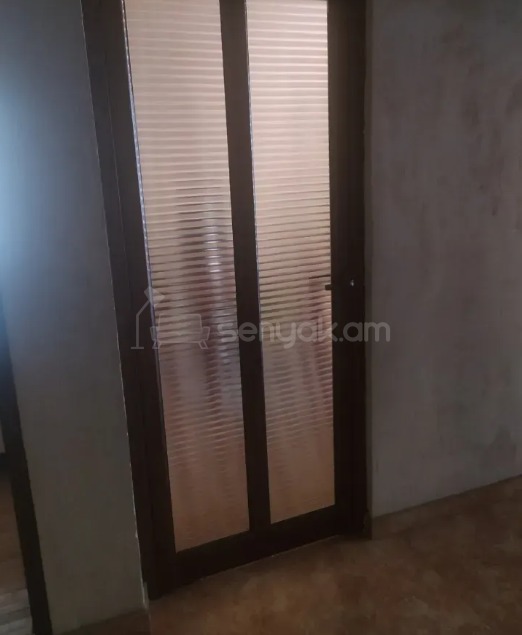 3 Սենյականոց Բնակարան, 78քմ, 1/9 հարկ, Նորմալ Վիճակում