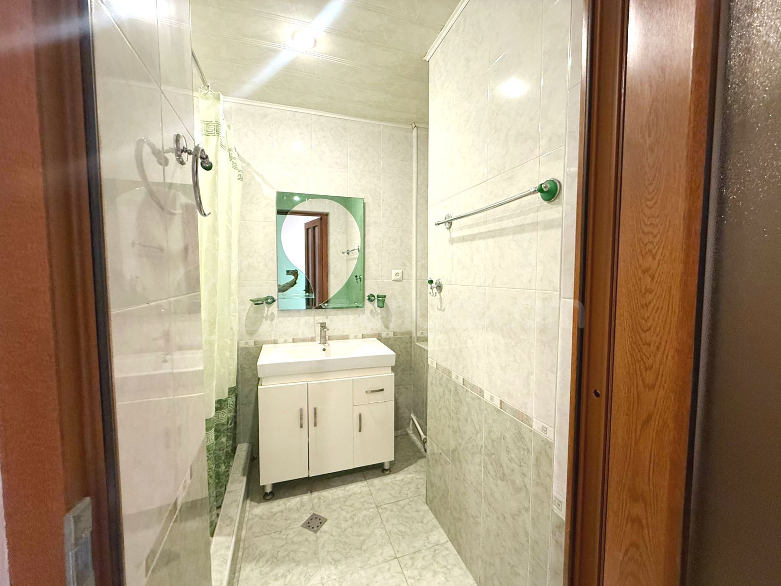 3 Սենյականոց Բնակարան Քարե Շենքում, 78քմ, 3/5 հարկ, Կապիտալ Վերանորոգված, Կահավորված, Արևկող