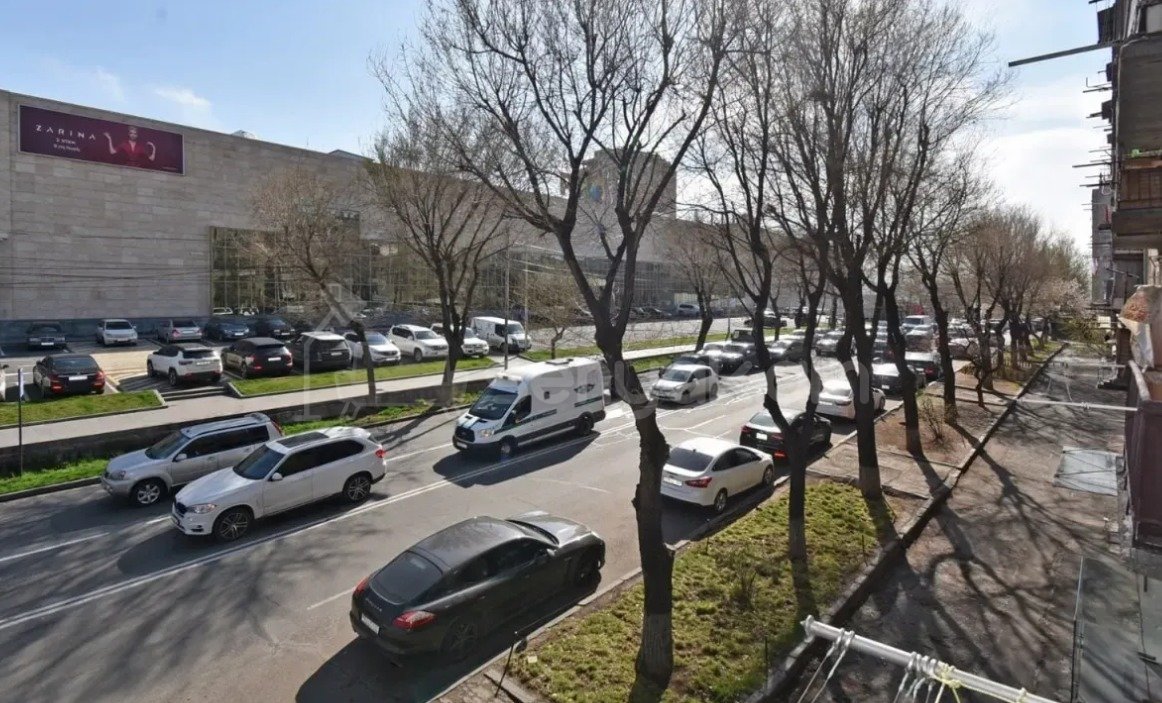 3 Սենյականոց Բնակարան Քարե Շենքում, 78քմ, 2/5 հարկ, Դիզայներական Վերանորոգված, Կահավորված, Արևկող