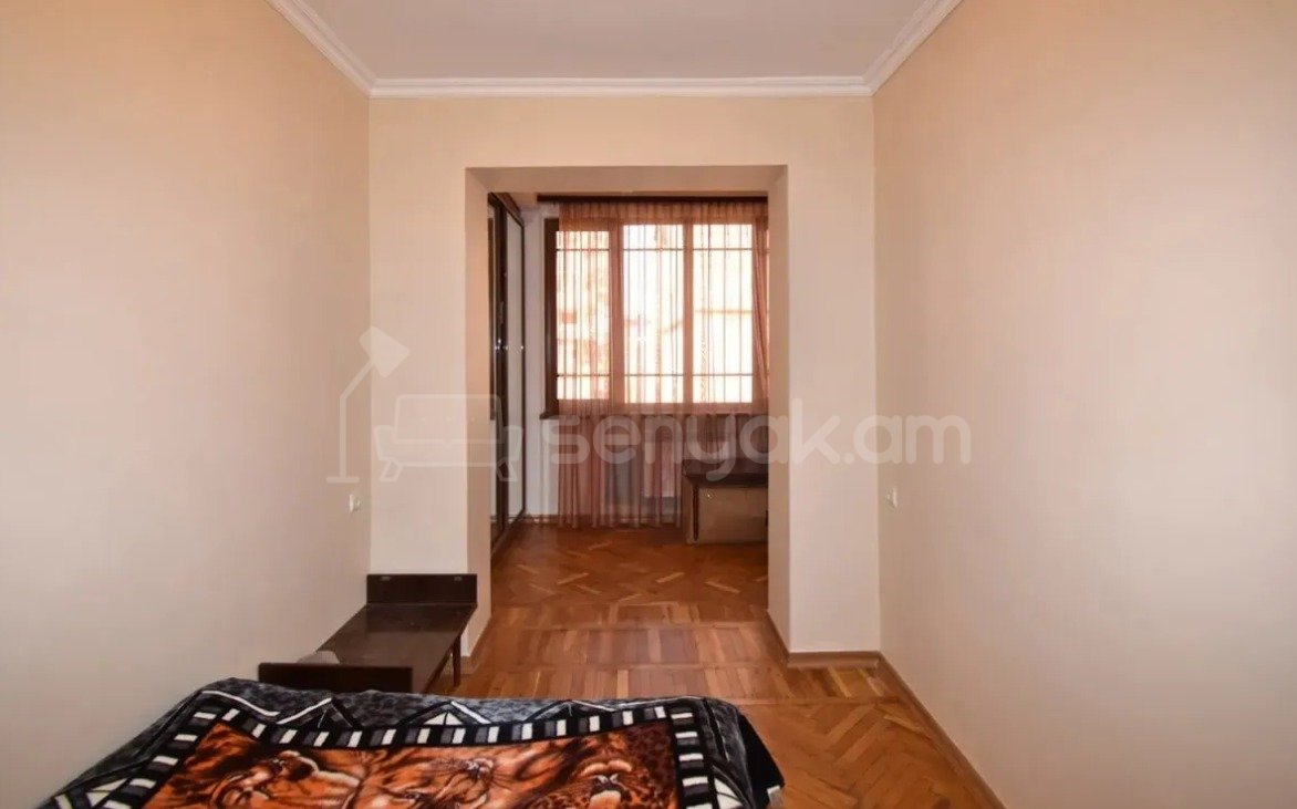 3 Սենյականոց Բնակարան Քարե Շենքում, 78քմ, 2/5 հարկ, Դիզայներական Վերանորոգված, Կահավորված, Արևկող