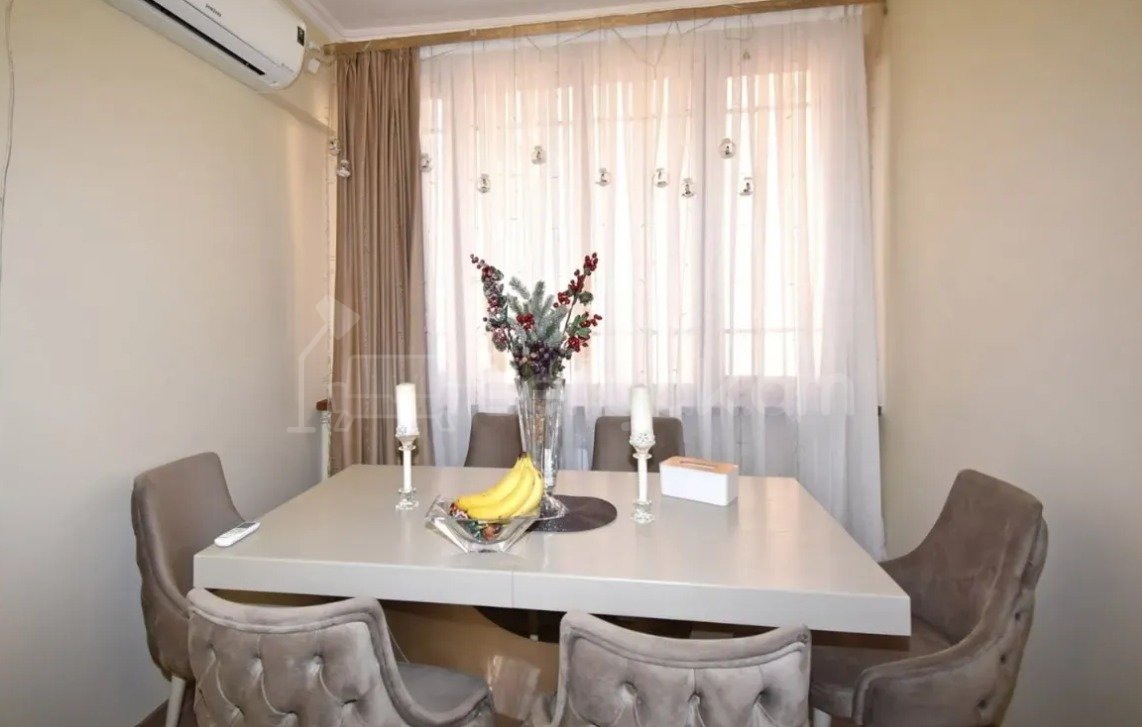 3 Սենյականոց Բնակարան Քարե Շենքում, 78քմ, 2/5 հարկ, Դիզայներական Վերանորոգված, Կահավորված, Արևկող