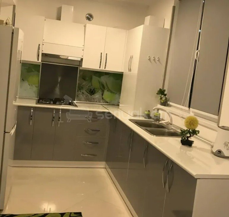 3 Սենյականոց Բնակարան Քարե Շենքում, 75քմ, 1/4 հարկ, Կապիտալ Վերանորոգված, Կահավորված, Արևկող