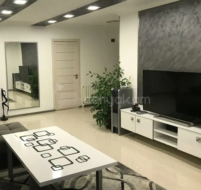 3 Սենյականոց Բնակարան Քարե Շենքում, 75քմ, 1/4 հարկ, Կապիտալ Վերանորոգված, Կահավորված, Արևկող