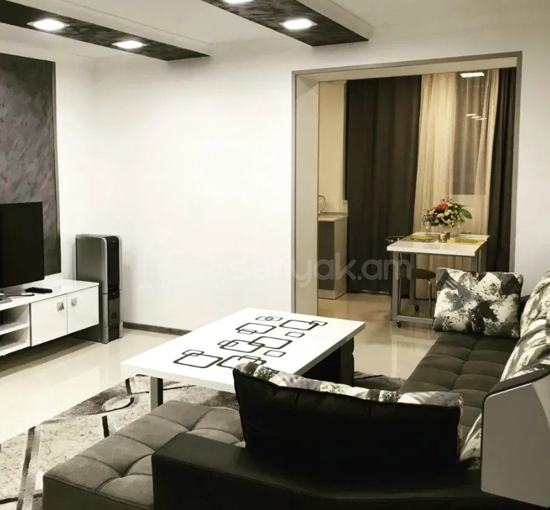 3 Սենյականոց Բնակարան Քարե Շենքում, 75քմ, 1/4 հարկ, Կապիտալ Վերանորոգված, Կահավորված, Արևկող