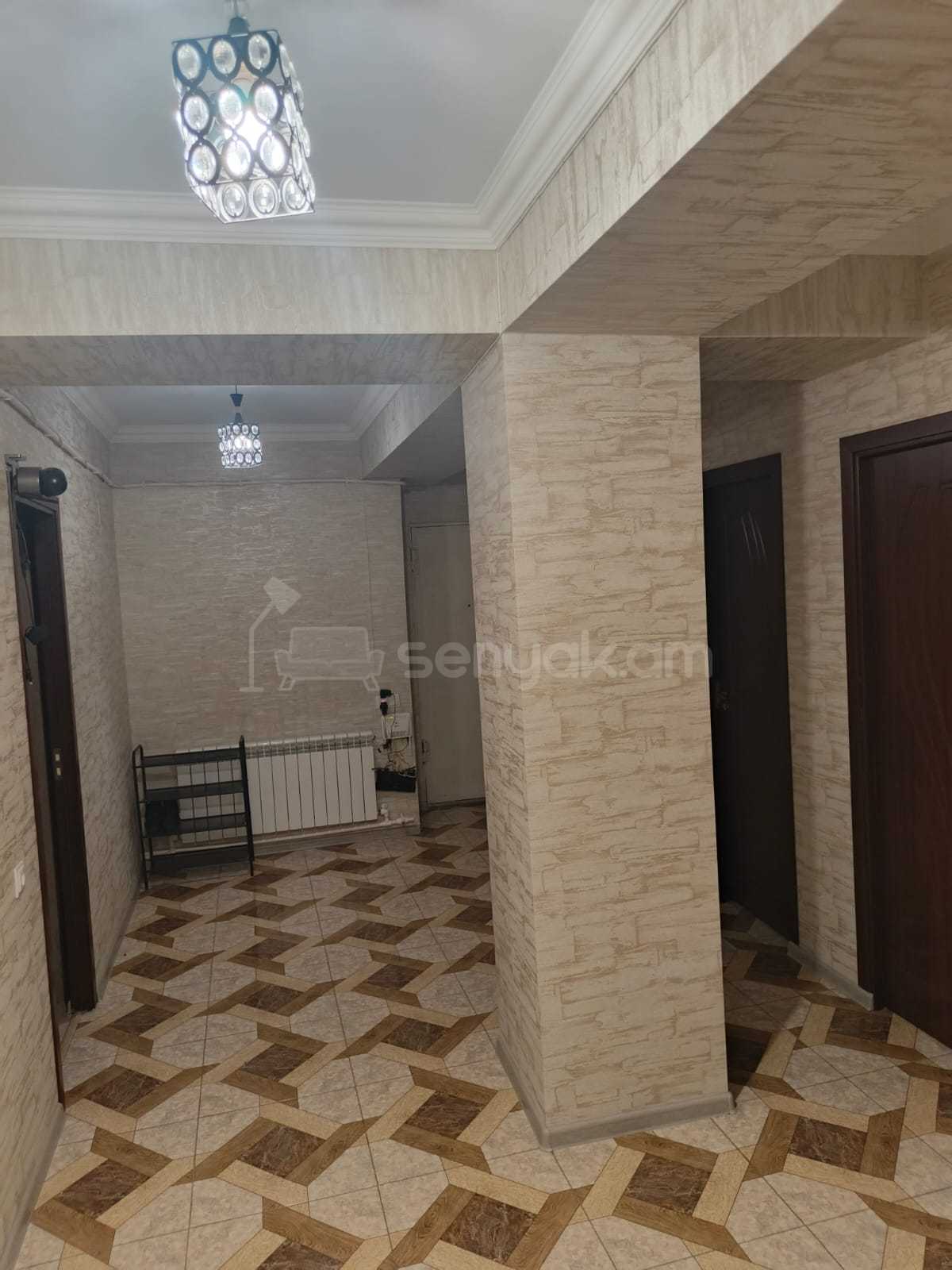 3 Սենյականոց Բնակարան, 90քմ, 8/14 հարկ, Կապիտալ Վերանորոգված, Կահավորված, Արևկող