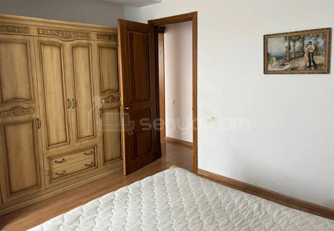 3 Սենյականոց Բնակարան, 120քմ, 6/13 հարկ, Կապիտալ Վերանորոգված, Կահավորված, Արևկող