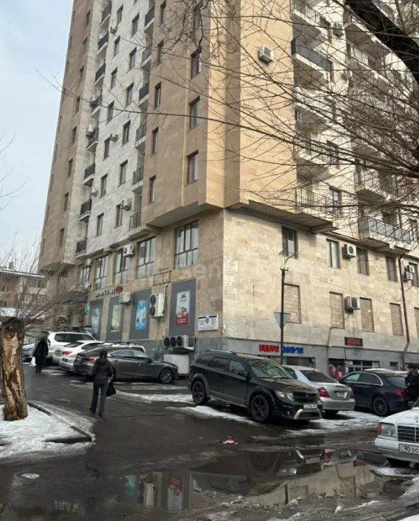 3 Սենյականոց Բնակարան, 120քմ, 6/13 հարկ, Կապիտալ Վերանորոգված, Կահավորված, Արևկող