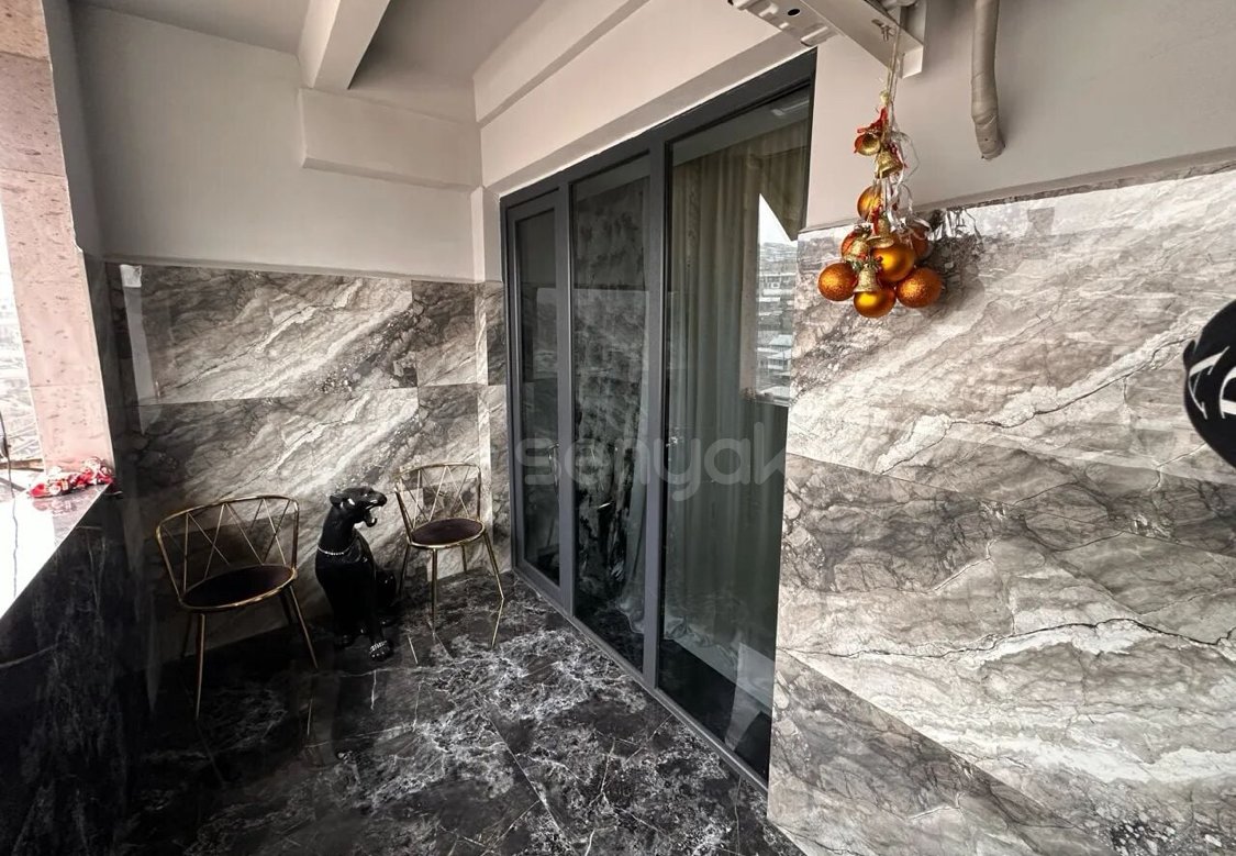 5 Սենյականոց Բնակարան, 109քմ, 9/12 հարկ, Դիզայներական Վերանորոգված