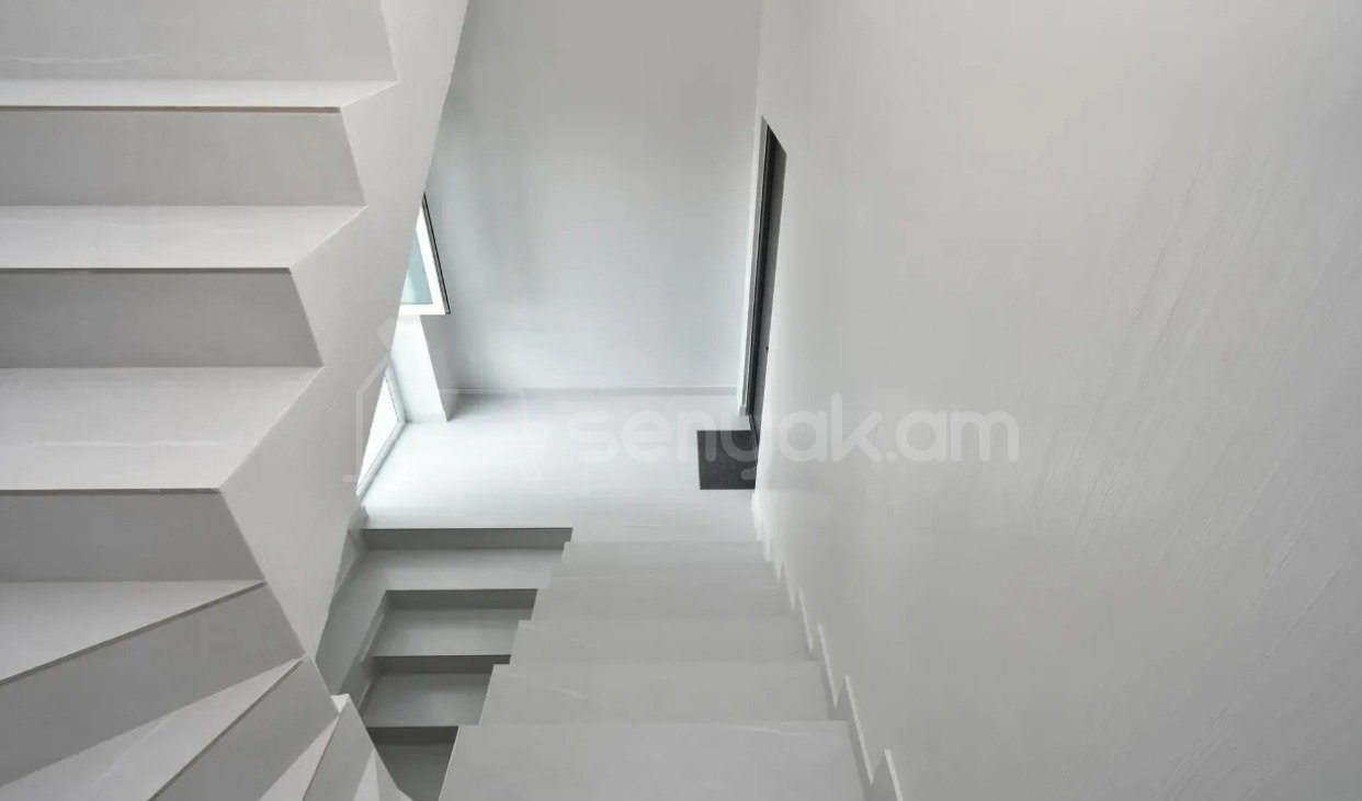 2 Սենյականոց Բնակարան Նորակառույցում, 45քմ, 3/4 հարկ, Դիզայներական Վերանորոգված, Կահավորված, Արևկող