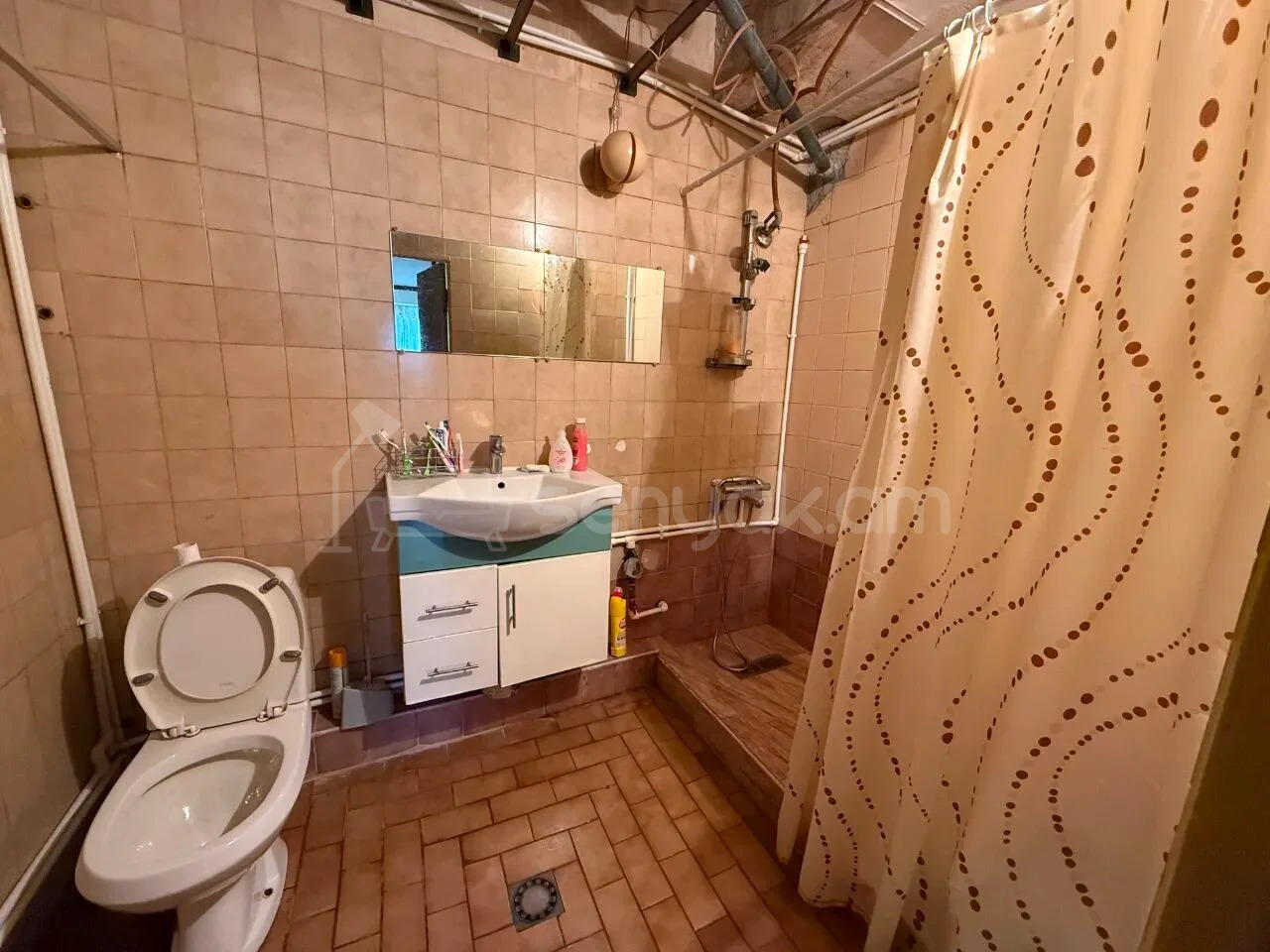 3 Սենյականոց Բնակարան, 84քմ, 6/14 հարկ, Նորմալ Վիճակում