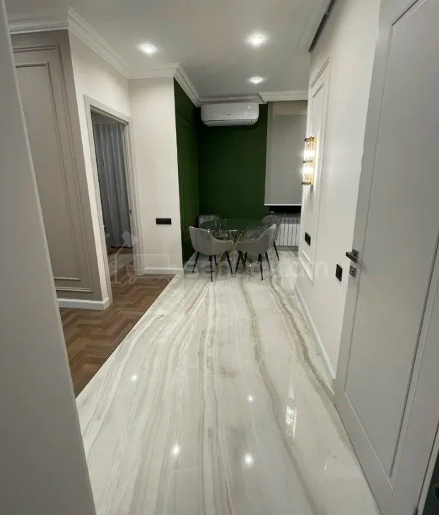 2 Սենյականոց Բնակարան Քարե Շենքում, 40քմ, 2/5 հարկ, Դիզայներական Վերանորոգված