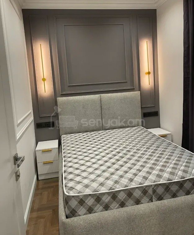 2 Սենյականոց Բնակարան Քարե Շենքում, 40քմ, 2/5 հարկ, Դիզայներական Վերանորոգված